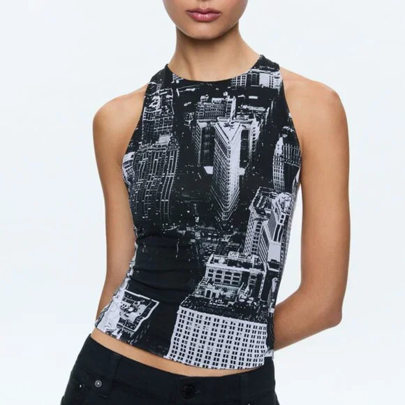 Alice + Olivia Pania Cropped Tank in Cityscape - Picture 1 of 4